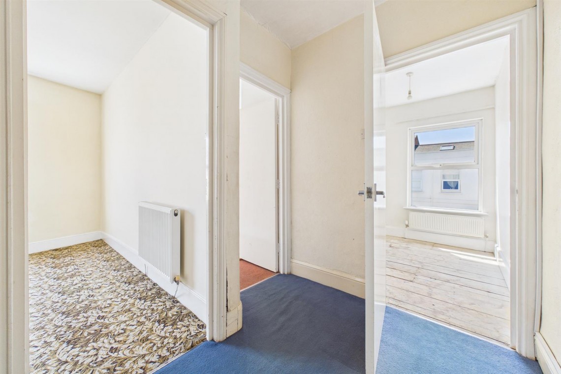 Images for HOUSE FOR MODERNISATION | MARLE HILL GL50