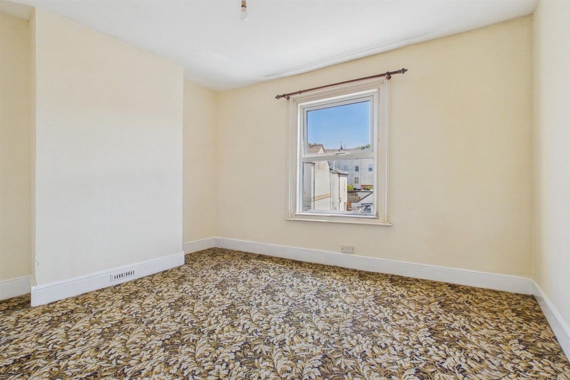 Images for HOUSE FOR MODERNISATION | MARLE HILL GL50