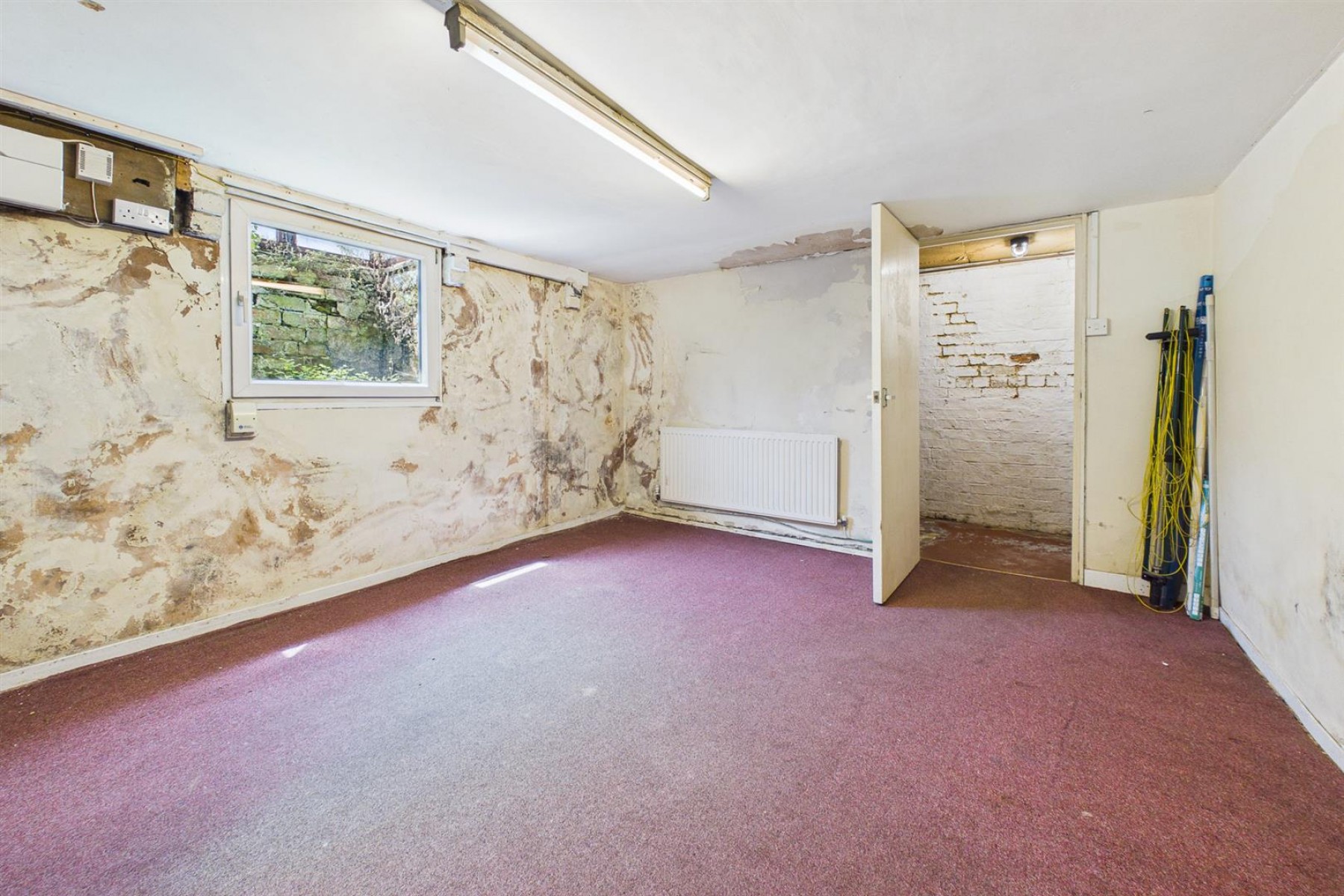 Images for HOUSE FOR MODERNISATION | MARLE HILL GL50