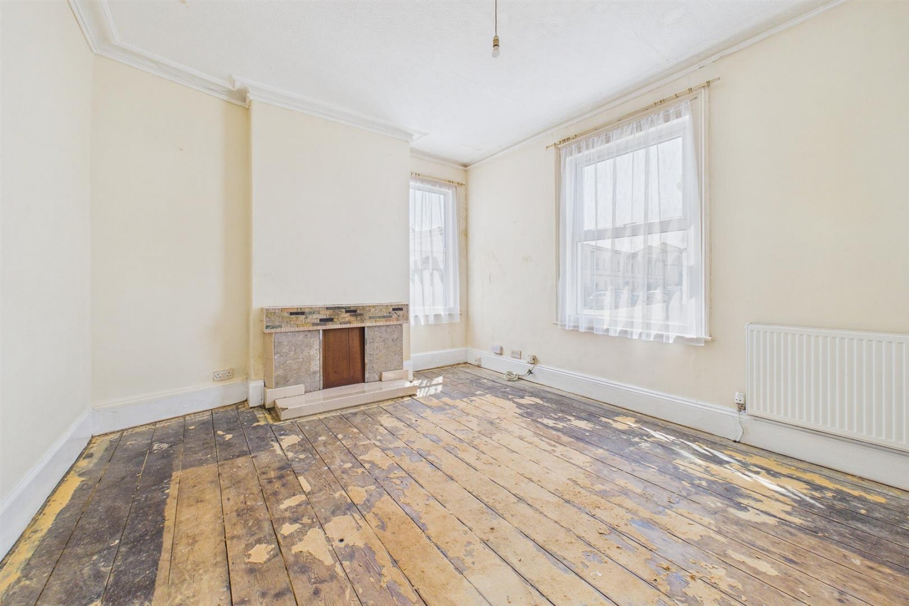 Images for HOUSE FOR MODERNISATION | MARLE HILL GL50
