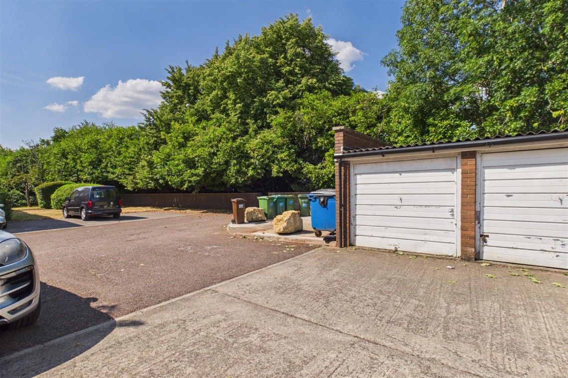 Images for BALCONY FLAT | REDUCED FOR AUCTION