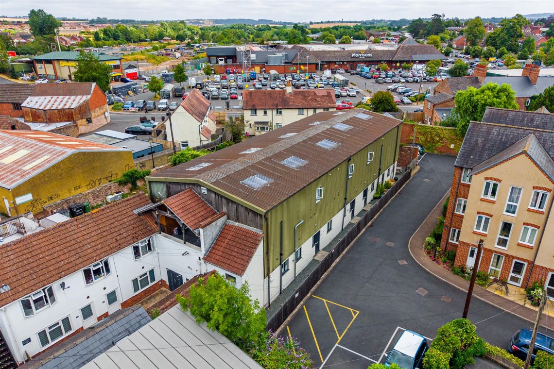 Images for FREEHOLD BLOCK | 25 FLATS | £182K PA