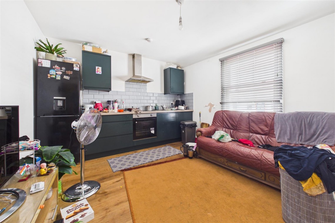 Images for FREEHOLD BLOCK | 25 FLATS | £182K PA