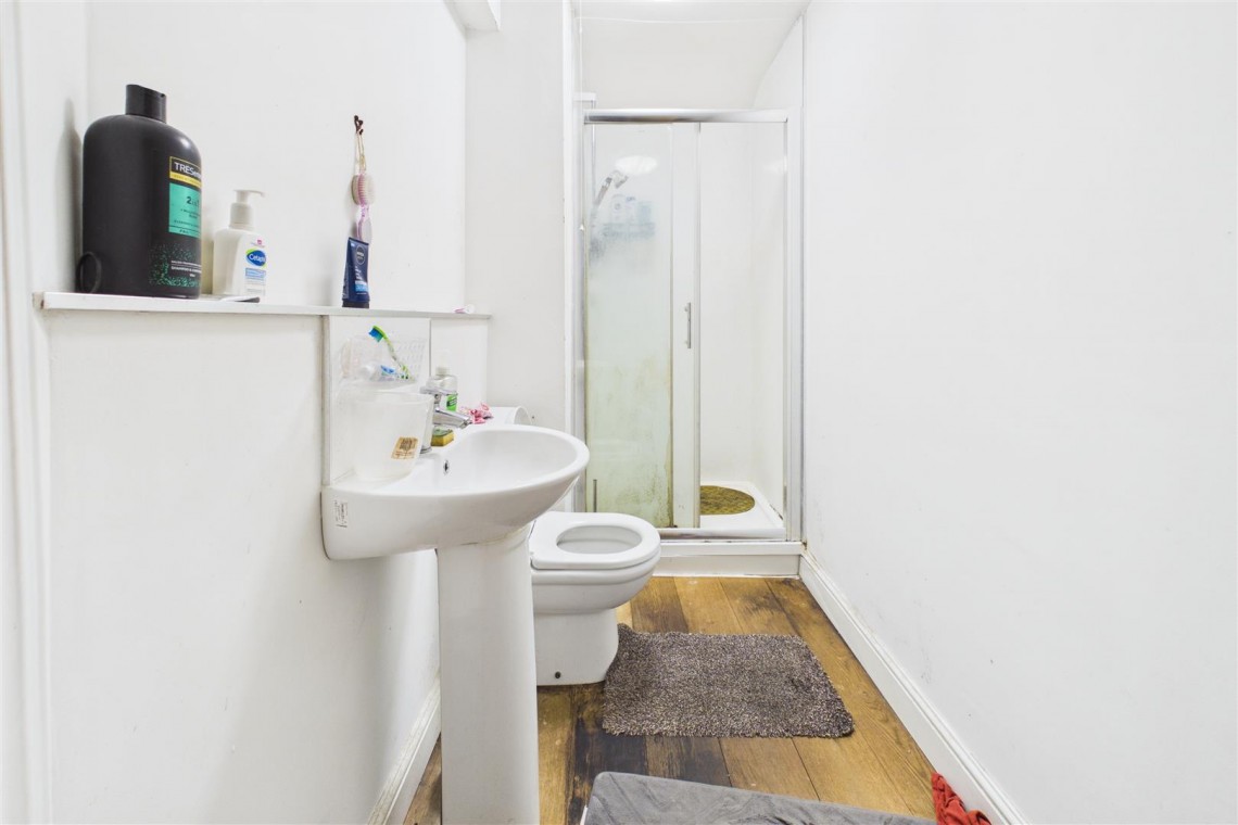 Images for FREEHOLD BLOCK | 25 FLATS | £182K PA