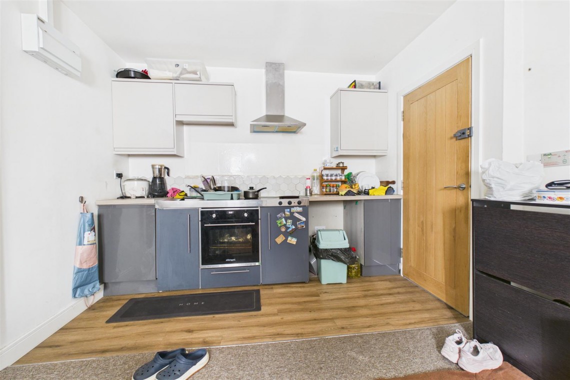 Images for FREEHOLD BLOCK | 25 FLATS | £182K PA