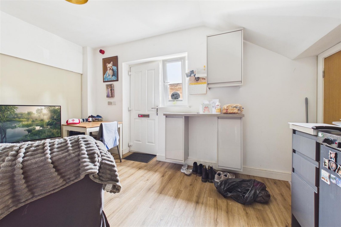 Images for FREEHOLD BLOCK | 25 FLATS | £182K PA