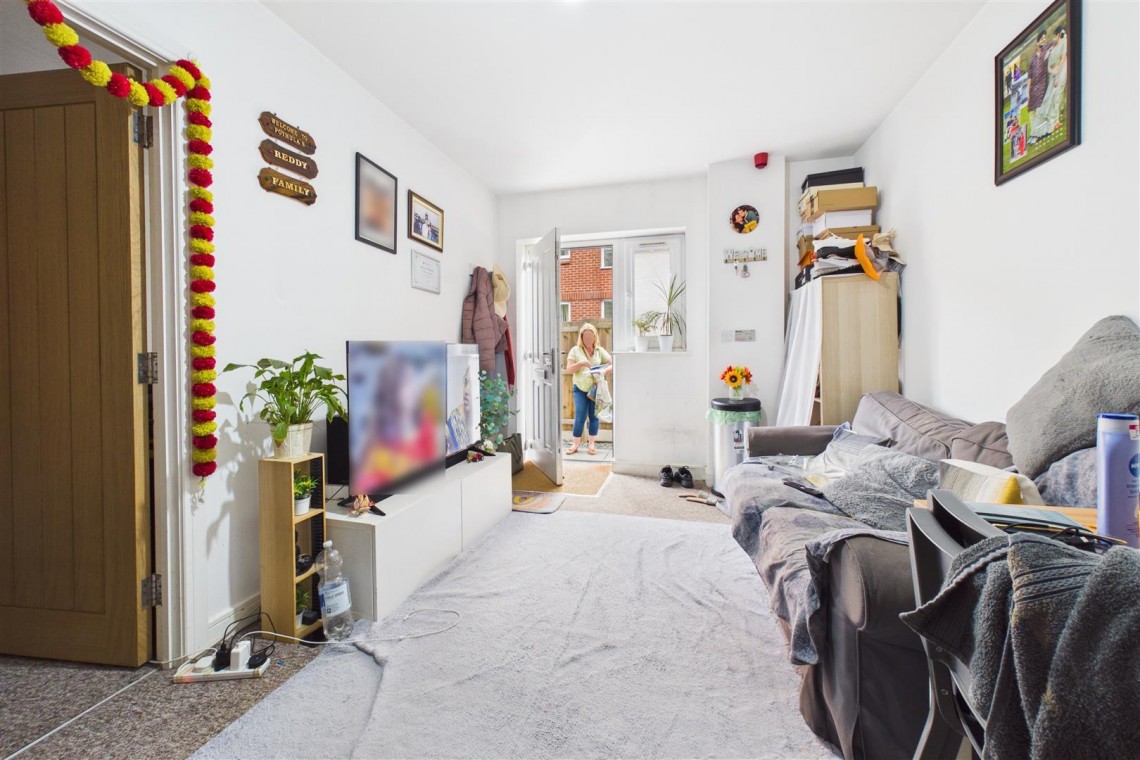 Images for FREEHOLD BLOCK | 25 FLATS | £182K PA