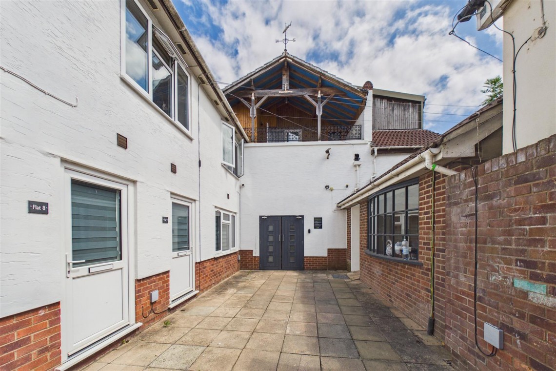 Images for FREEHOLD BLOCK | 25 FLATS | £182K PA