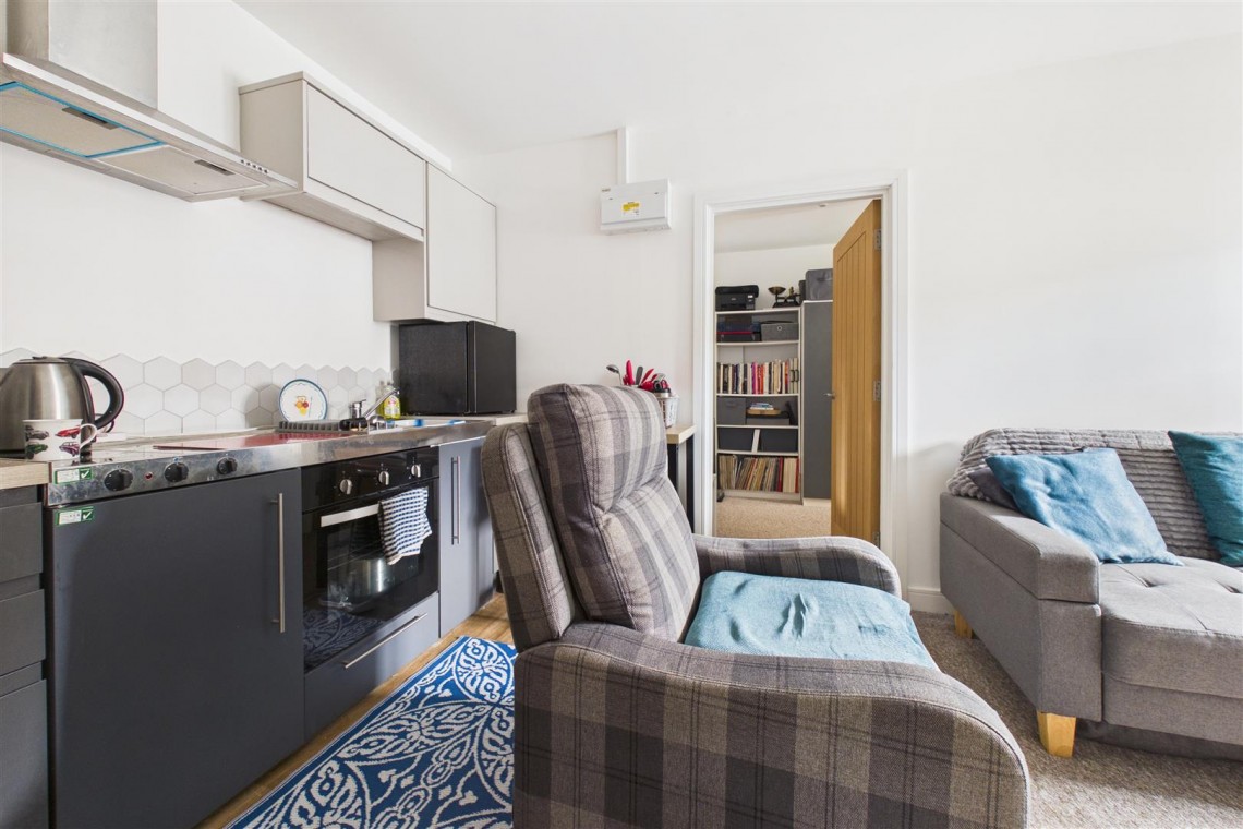 Images for FREEHOLD BLOCK | 25 FLATS | £182K PA