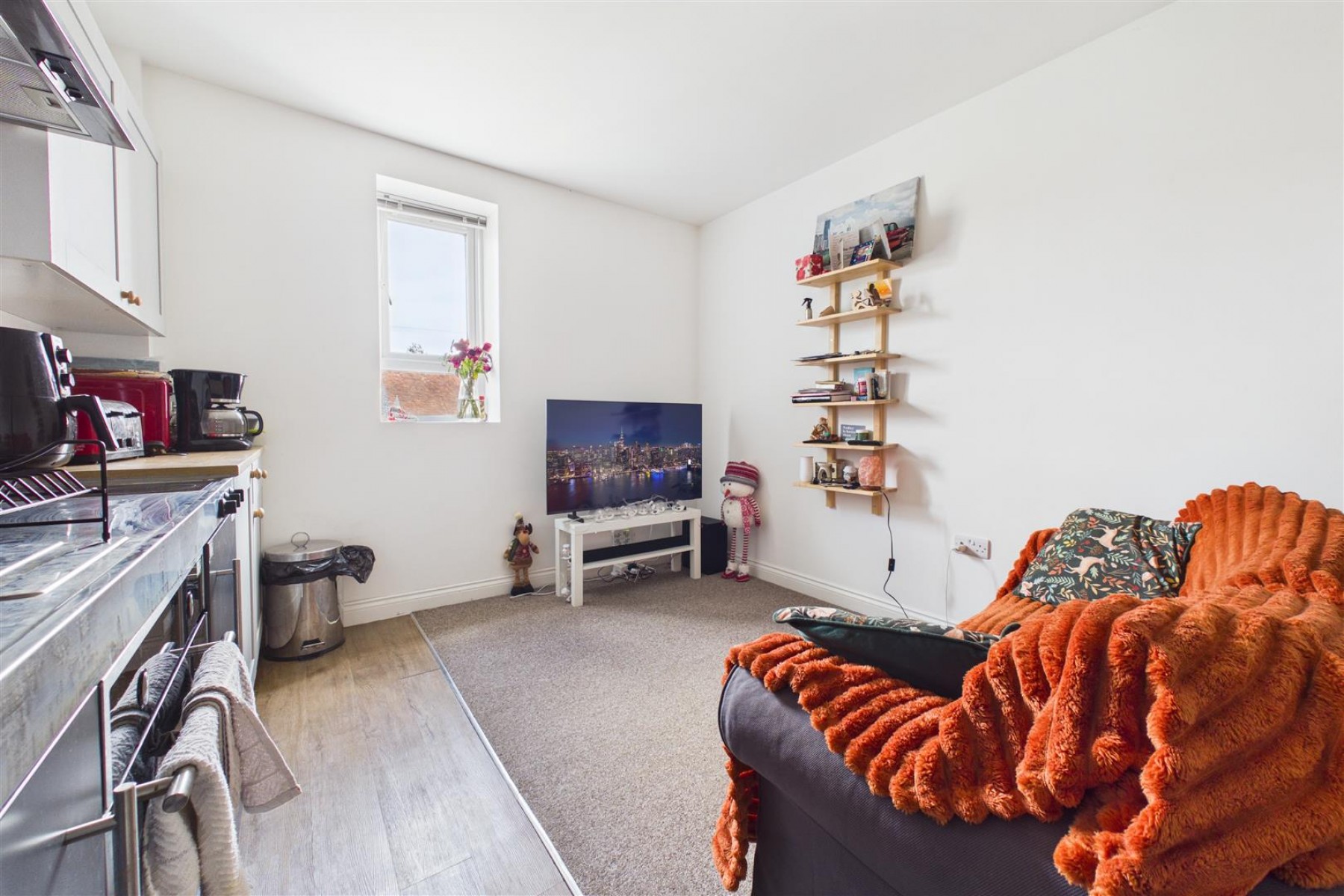 Images for FREEHOLD BLOCK | 25 FLATS | £182K PA