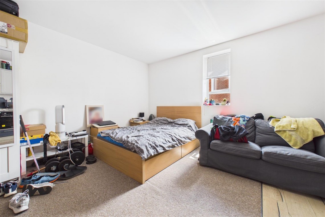 Images for FREEHOLD BLOCK | 25 FLATS | £182K PA