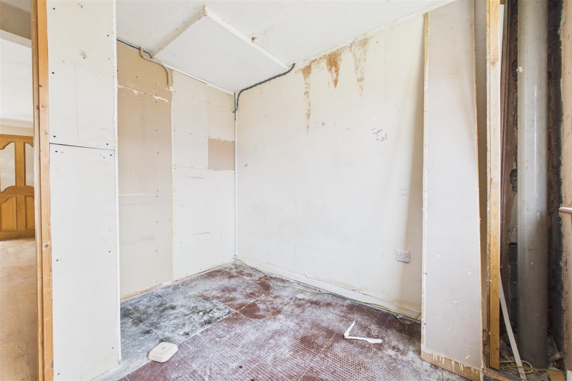 Images for HOUSE FOR UPDATING | WARMLEY