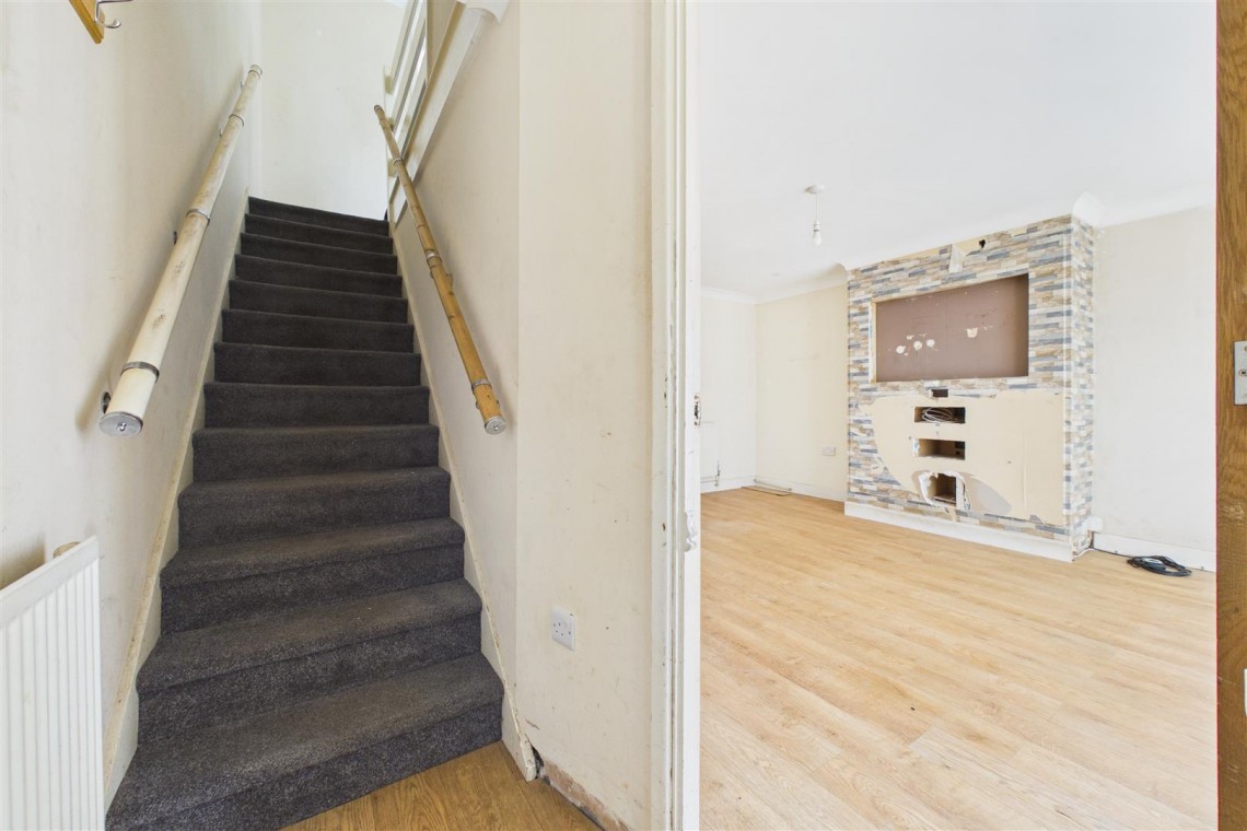 Images for HOUSE FOR UPDATING | WARMLEY