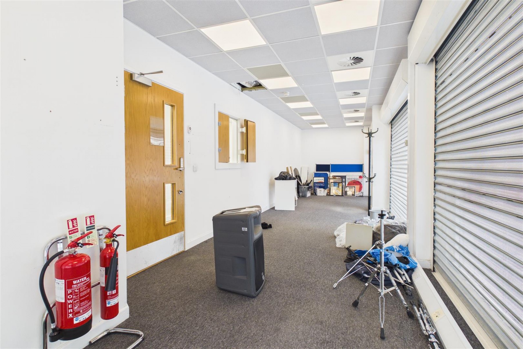 Images for LARGE COMMERCIAL BUILDING | BS2
