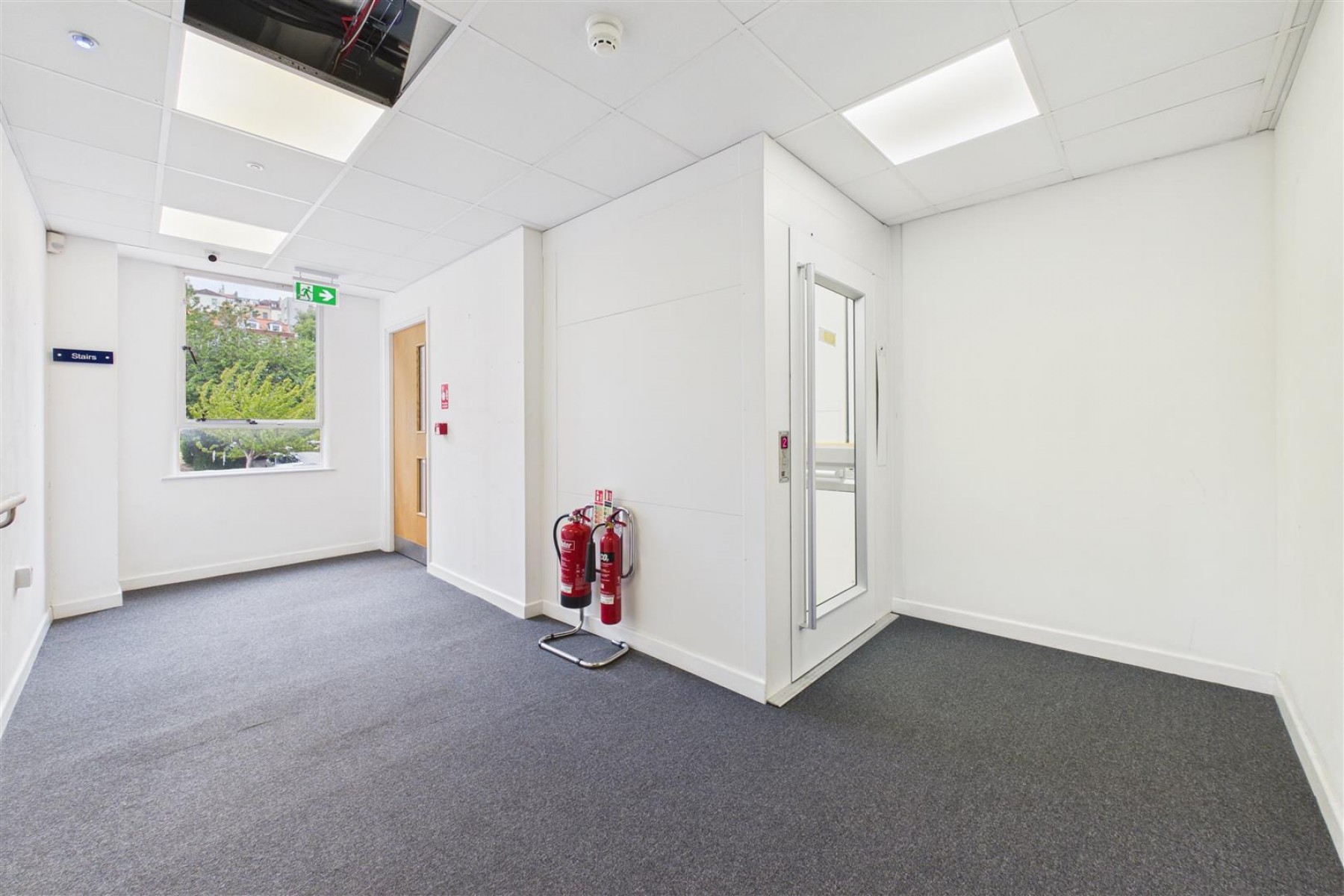 Images for LARGE COMMERCIAL BUILDING | BS2