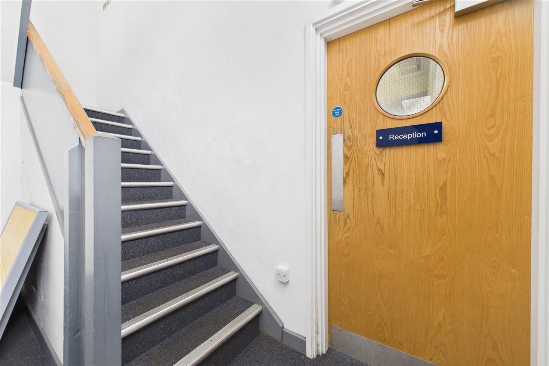 Images for LARGE COMMERCIAL BUILDING | BS2