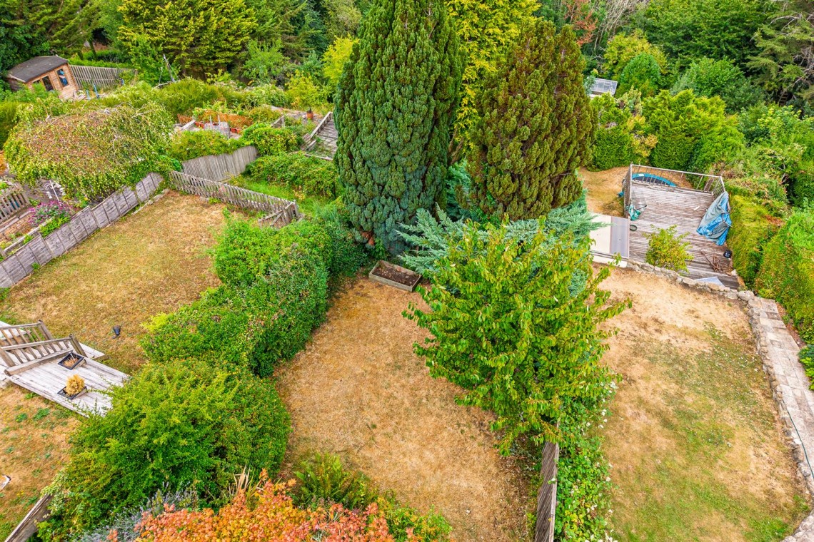 Images for LARGE GARDEN | VIEWS | WAS £695K