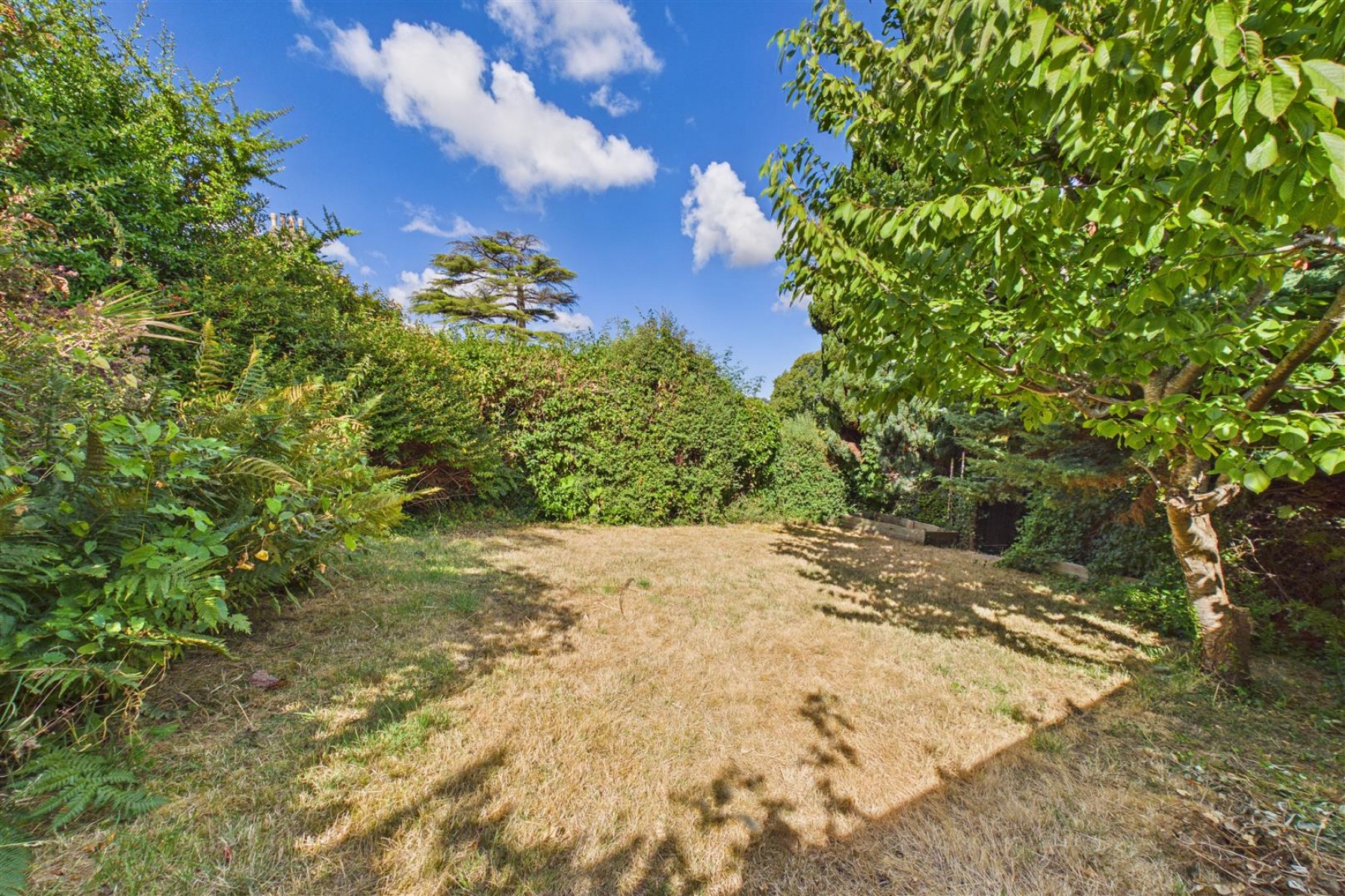 Images for LARGE GARDEN | VIEWS | WAS £695K