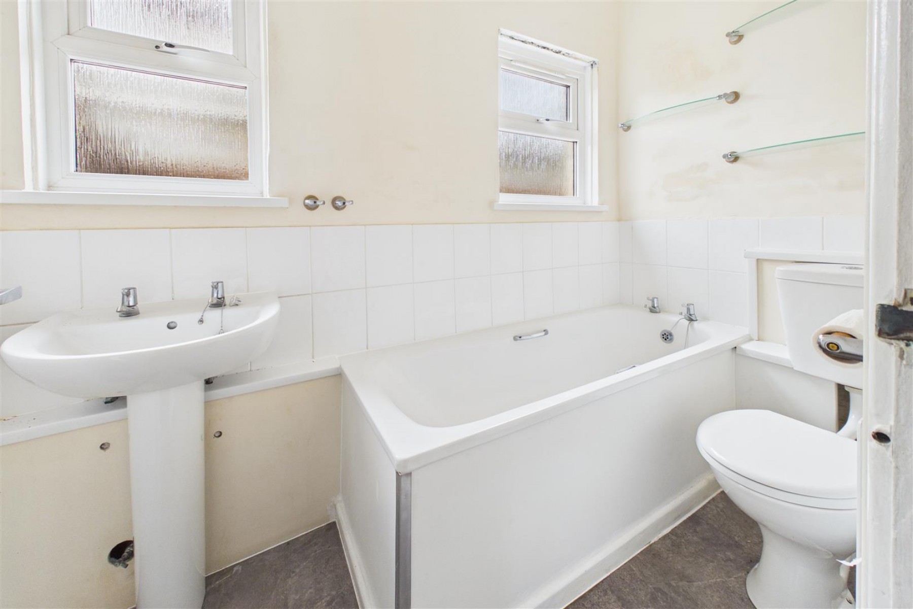 Images for 2 X SEMI DETACHED | UPDATING | BS30