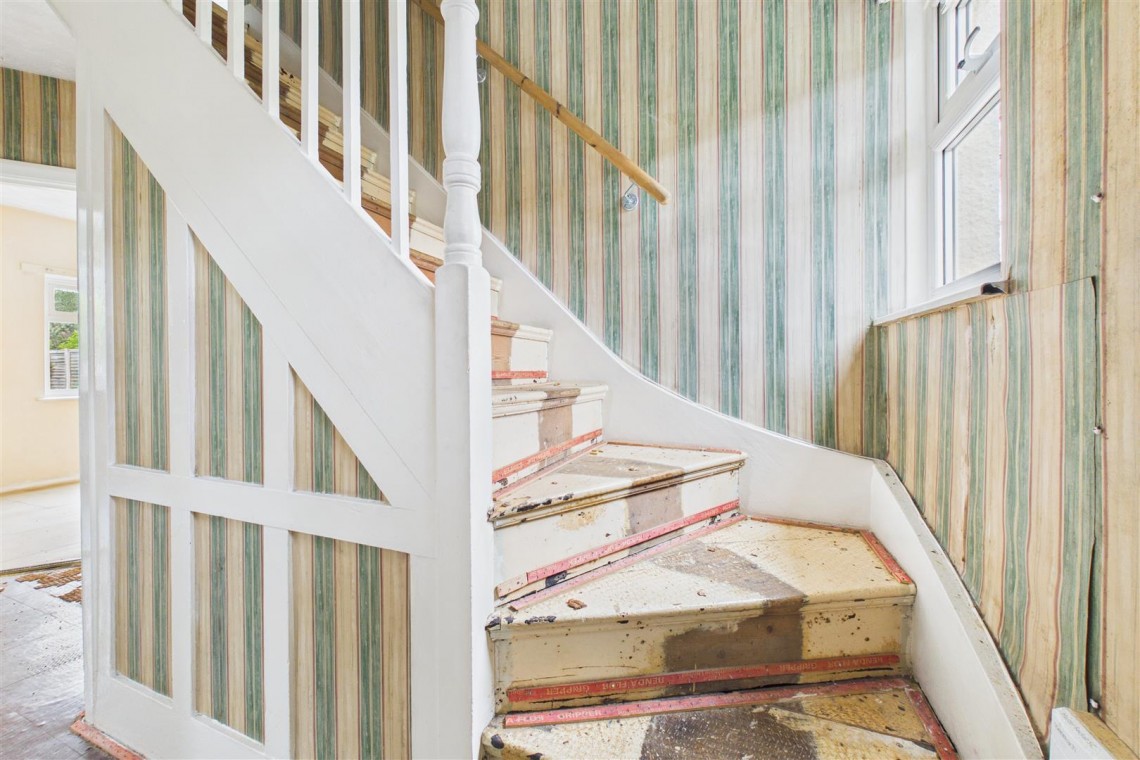 Images for 2 X SEMI DETACHED | UPDATING | BS30