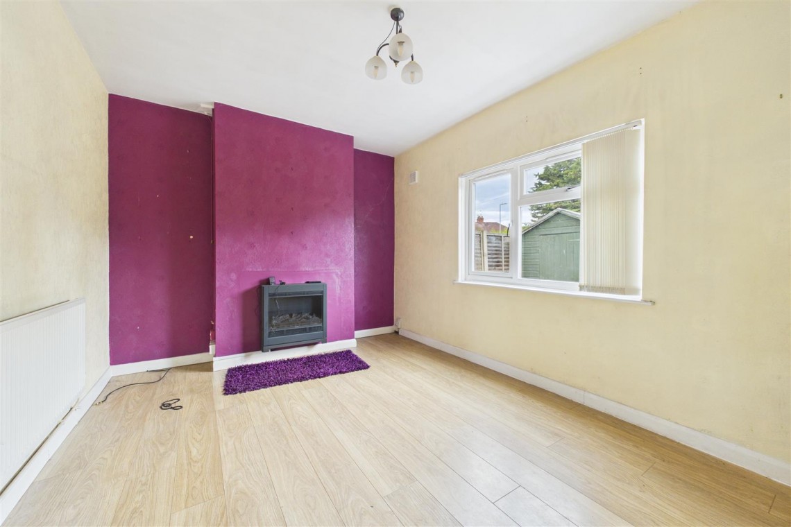Images for 2 X SEMI DETACHED | UPDATING | BS30