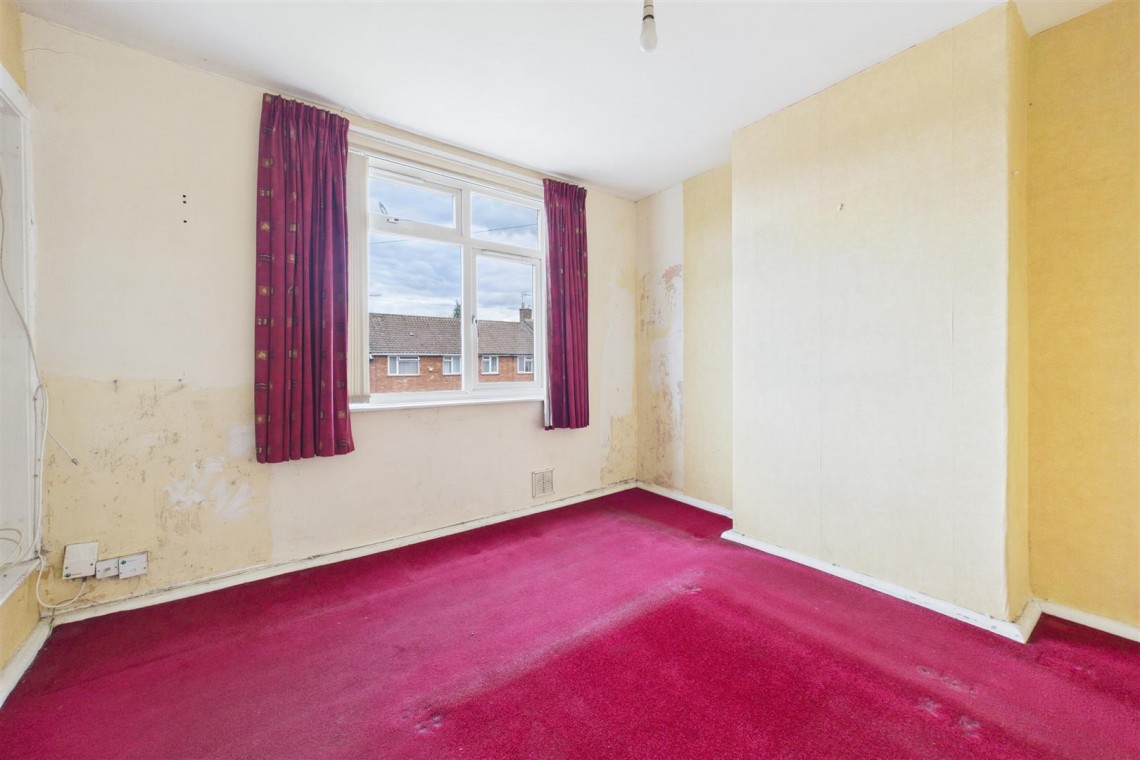 Images for 2 X SEMI DETACHED | UPDATING | BS30