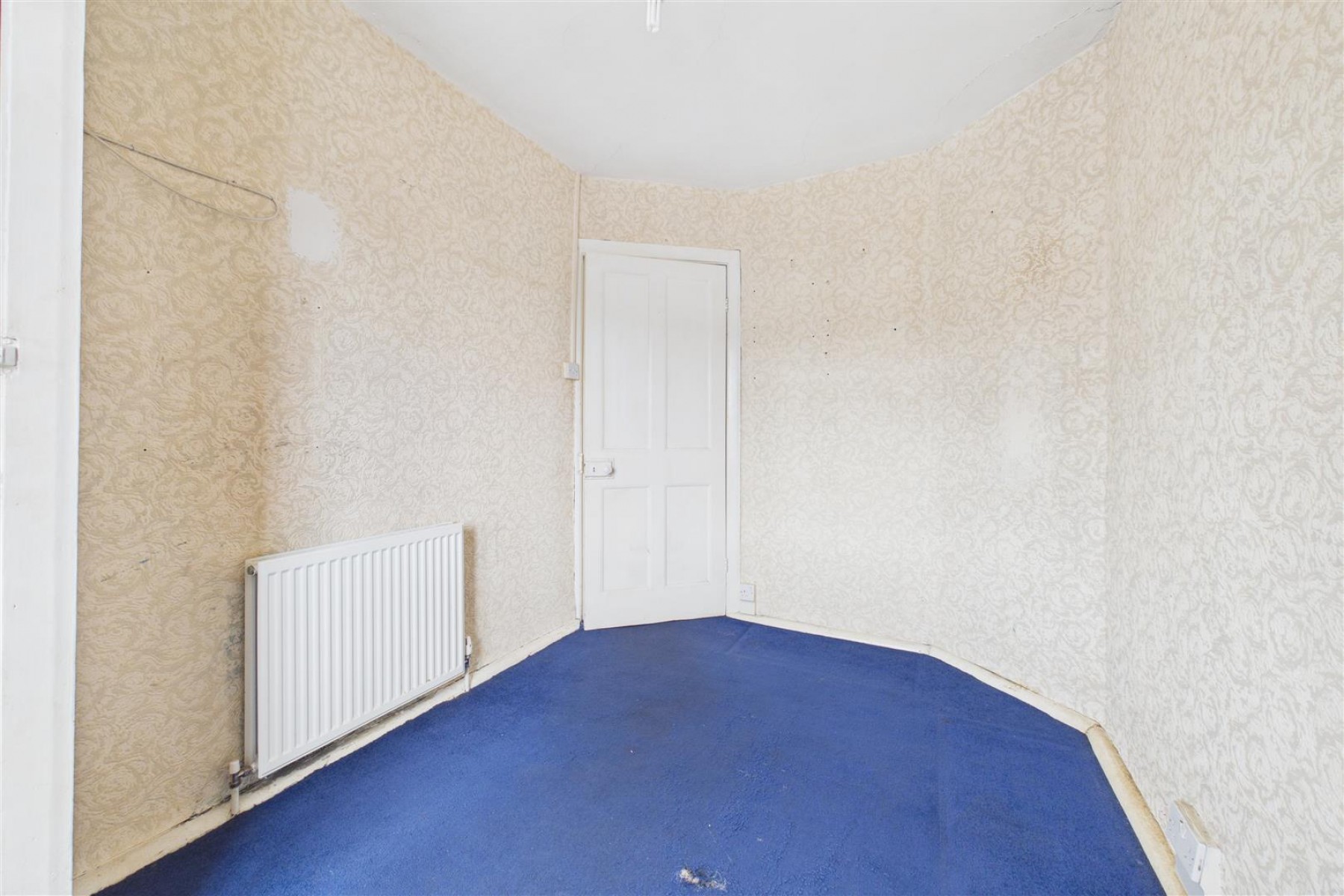 Images for 2 X SEMI DETACHED | UPDATING | BS30