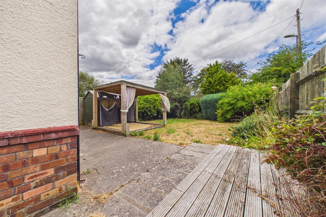 Images for 2 X SEMI DETACHED | UPDATING | BS30