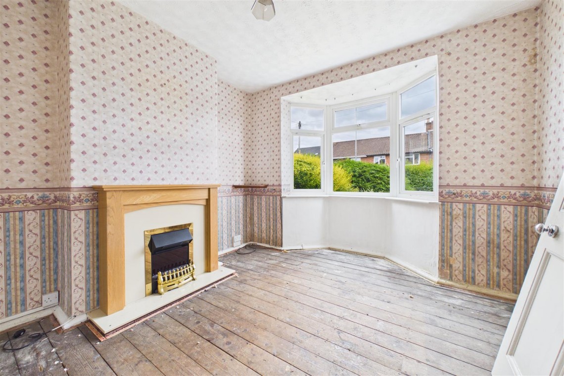 Images for 2 X SEMI DETACHED | UPDATING | BS30